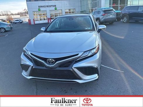 Used 2022 Toyota Camry XSE w/ Navigation Package image 19