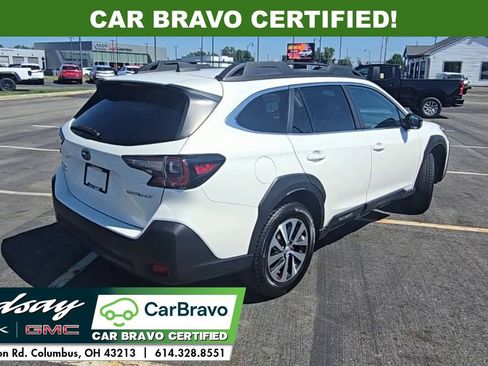 Used 2023 Subaru Outback Premium image 8