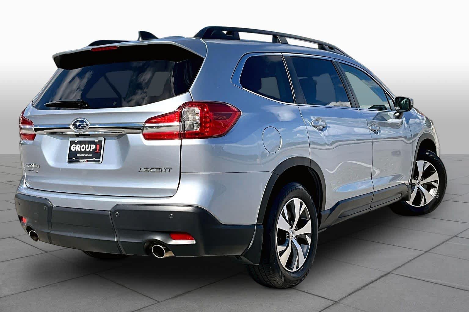 Used 2022 Subaru Ascent Premium w/ Convenience Package AWD/4WD image 13