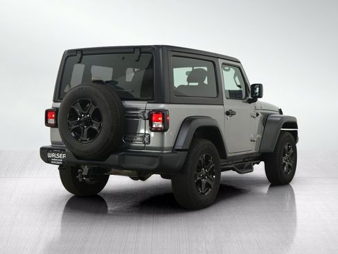Used 2019 Jeep Wrangler Sport AWD/4WD image 5