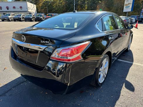 Used 2015 Nissan Altima 3.5 SL image 9