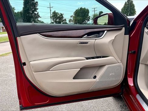 Used 2013 Cadillac XTS Luxury w/ Driver Awareness Package FWD image 23