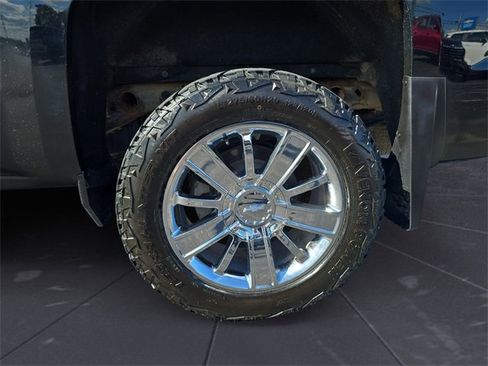 Used 2018 Chevrolet Silverado 1500 High Country image 14