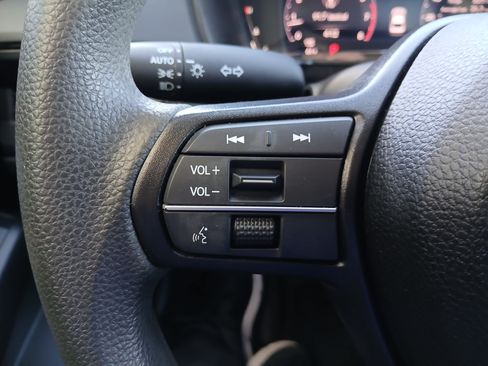 Used 2024 Honda Accord EX image 11