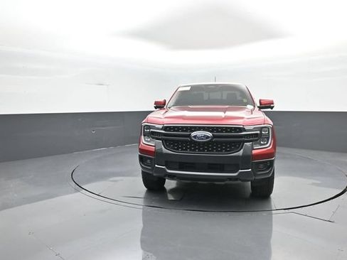 Certified 2025 Ford Ranger Lariat w/ FX4 Off-Road Package AWD/4WD image 4