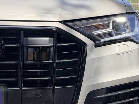 Used 2022 Audi Q7 3.0T Prestige AWD/4WD image 5