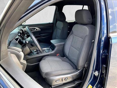 Used 2023 Chevrolet Traverse LT FWD image 27