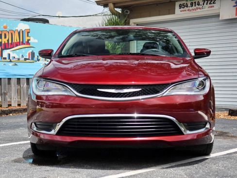 Used 2015 Chrysler 200 Limited FWD image 3