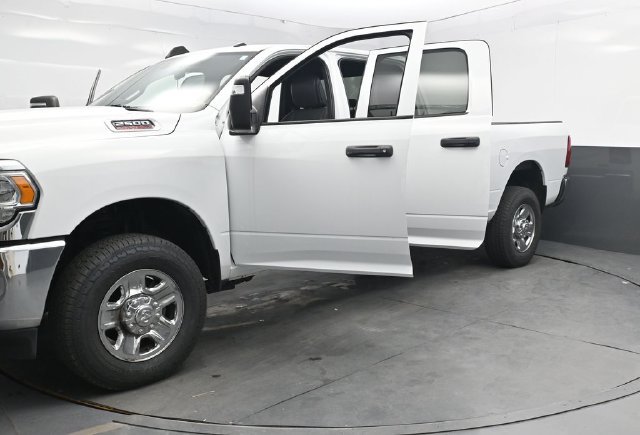 Used 2024 RAM 2500 Tradesman w/ Chrome Appearance Group AWD/4WD image 41