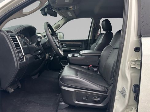 Used 2018 RAM 1500 Laramie w/ Convenience Group image 11