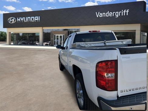 Used 2013 Chevrolet Silverado 1500 LT RWD image 6