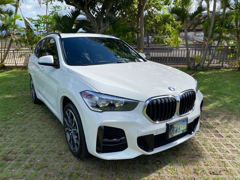 Used 2021 BMW X1 xDrive28i w/ M Sport Package image 1