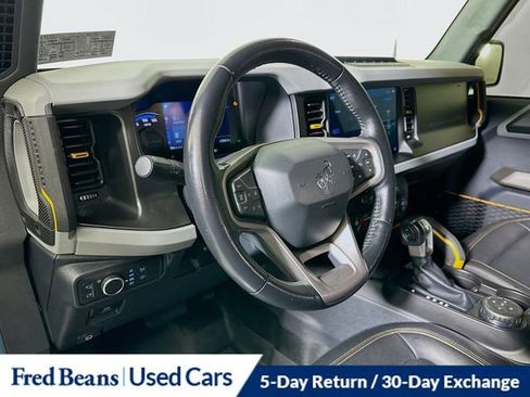 Used 2021 Ford Bronco Badlands image 11