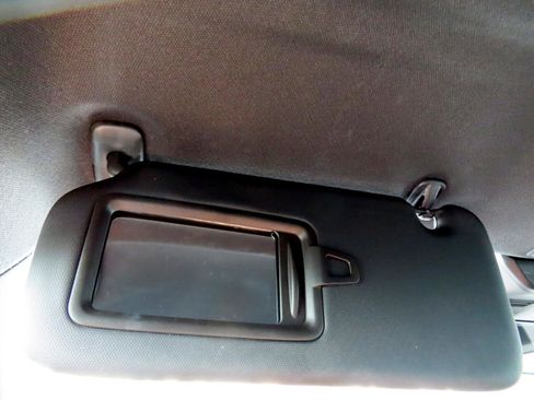 Used 2023 MAZDA MAZDA3 s image 32