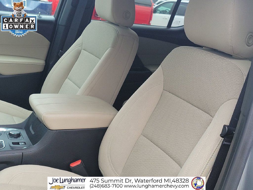 Used 2023 Chevrolet Traverse LT w/ LPO, Cargo Package AWD/4WD image 19