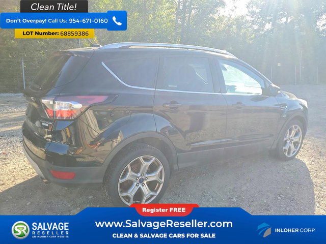 Used 2017 Ford Escape Titanium FWD image 4