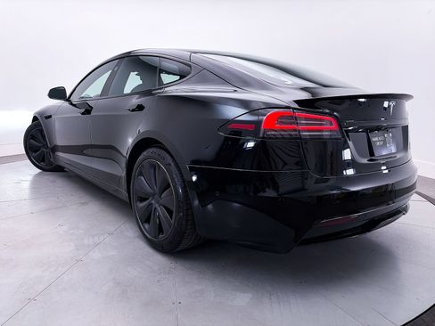 Used 2022 Tesla Model S Plaid AWD/4WD image 2