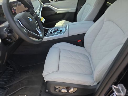 New 2026 BMW X5 xDrive40i w/ Climate Comfort Package AWD/4WD image 23