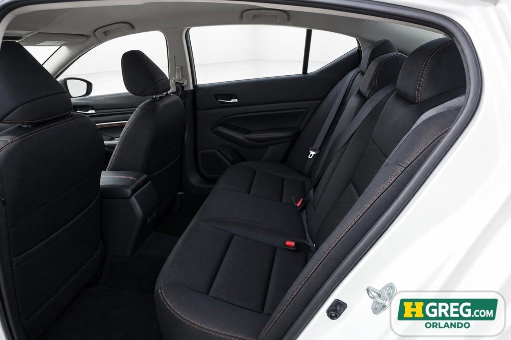 Used 2019 Nissan Altima 2.5 SR FWD image 12
