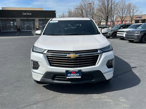 Used 2023 Chevrolet Traverse High Country image 3