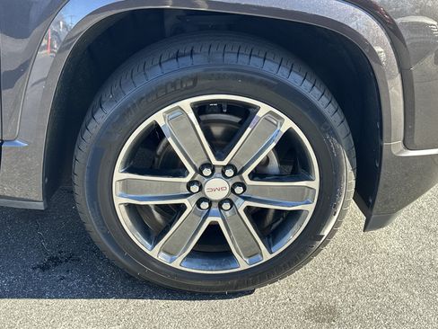 Used 2017 GMC Acadia Denali image 14