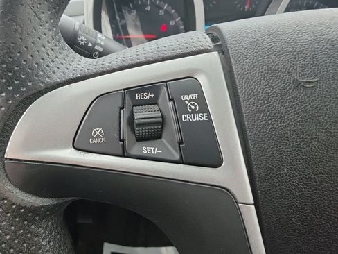 Used 2016 Chevrolet Equinox LT image 9