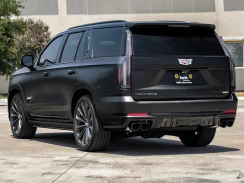 Used 2026 Cadillac Escalade V w/ LPO, Floor Liner Package AWD/4WD image 12
