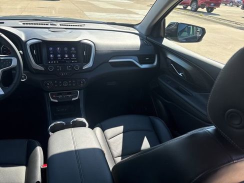 Used 2024 GMC Terrain SLT w/ Infotainment Package II image 26