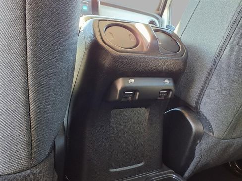 Used 2025 Jeep Wrangler Sport S image 24