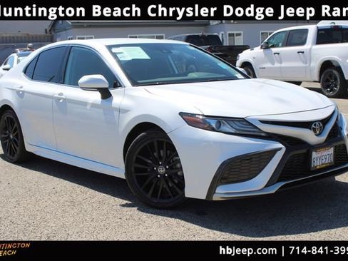 Used 2021 Toyota Camry XSE w/ Carpet Mat Package (TMS) FWD image 1