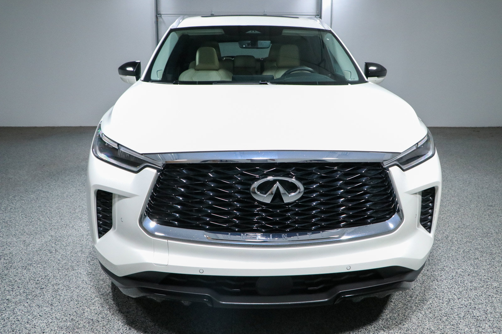 Used 2023 INFINITI QX60 Luxe w/ Performance Audio Package AWD/4WD image 4