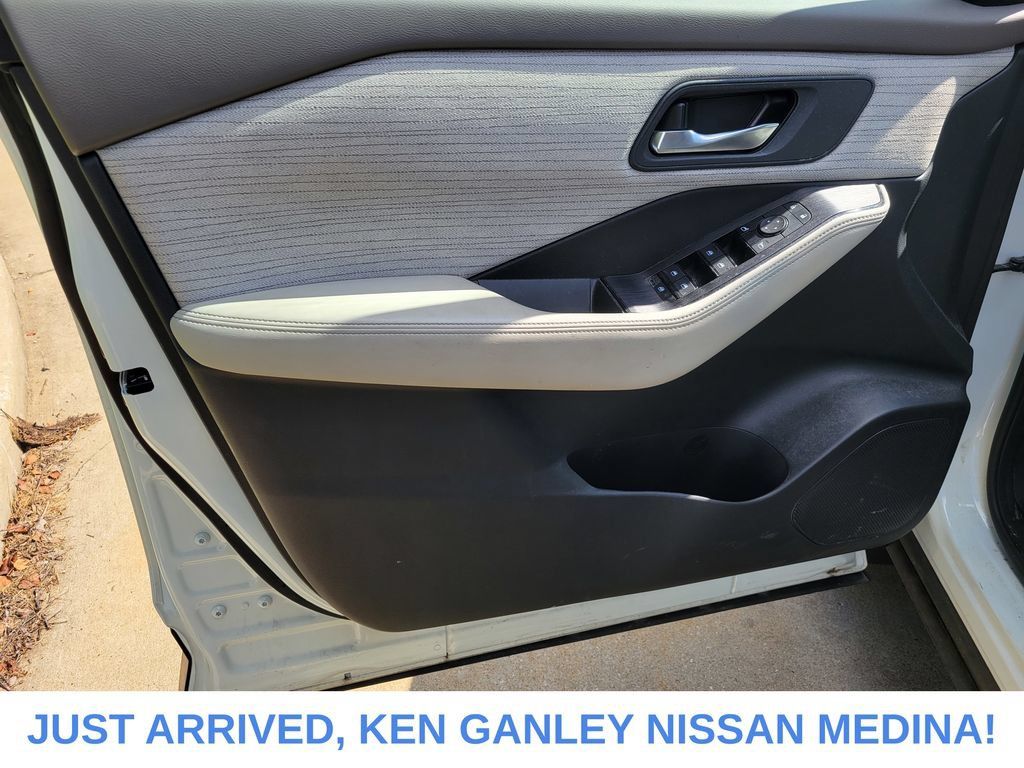 Certified 2023 Nissan Rogue SV AWD/4WD image 14