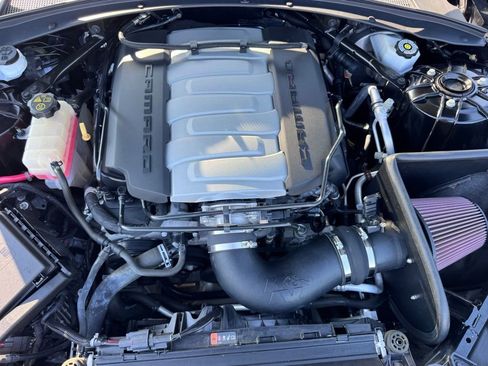 Used 2018 Chevrolet Camaro SS w/ Redline Edition RWD image 33