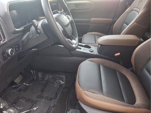 Used 2025 Ford Bronco Sport Outer Banks w/ Outer Banks Tech Package+ image 9