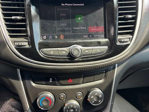 Used 2021 Chevrolet Trax LS w/ Tint and Cruise Package AWD/4WD image 13