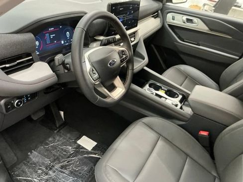 New 2026 Ford Explorer Active w/ Active Comfort Package AWD/4WD image 16