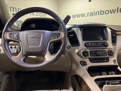 Used 2015 GMC Yukon Denali RWD image 9
