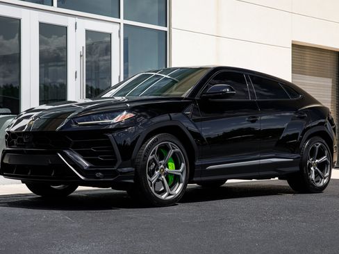 Used 2022 Lamborghini Urus AWD/4WD image 4