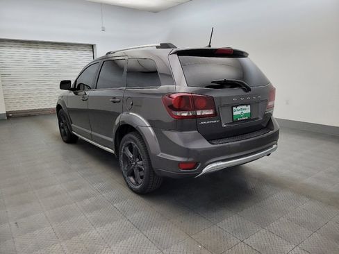 Used 2020 Dodge Journey Crossroad w/ Popular Equipment Group FWD image 5