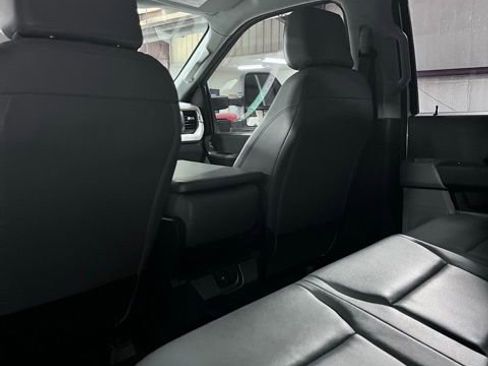 Used 2025 Ford F250 XL AWD/4WD image 9