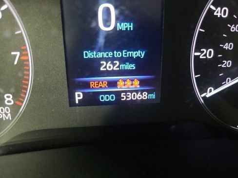 Used 2024 Toyota Corolla LE FWD image 25