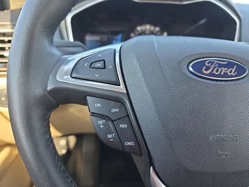 Used 2016 Ford Fusion SE w/ Equipment Group 202A FWD image 21
