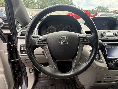 Used 2017 Honda Odyssey EX-L image 11