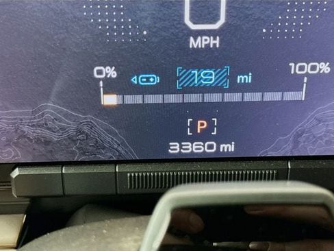 Used 2024 GMC Hummer EV 2X w/ Extreme Off-Road Package AWD/4WD image 13
