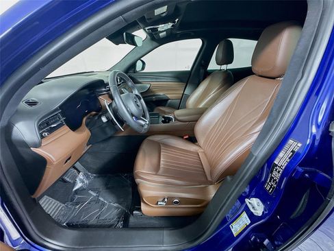 Used 2024 Maserati Grecale GT AWD/4WD image 2