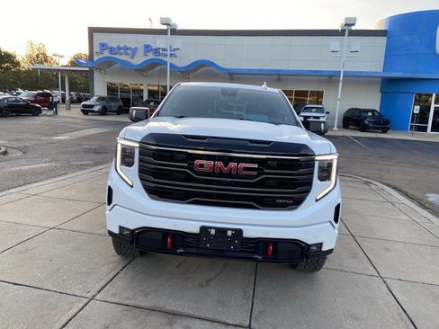 Used 2025 GMC Sierra 1500 AT4 AWD/4WD image 3