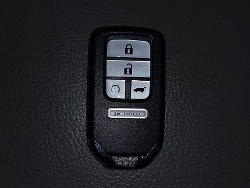 Used 2017 Honda Pilot EX-L image 32