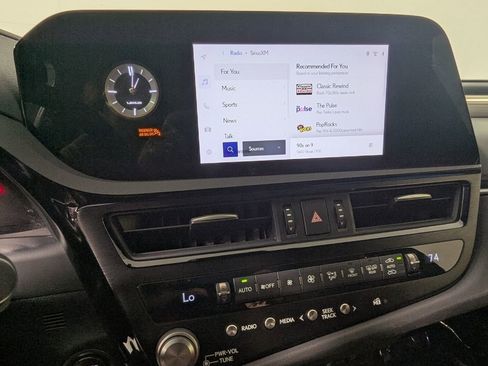 Used 2024 Lexus ES 350 F Sport w/ Accessory Package (Z2) FWD image 27