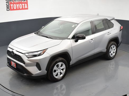 Used 2024 Toyota RAV4 LE AWD/4WD image 23
