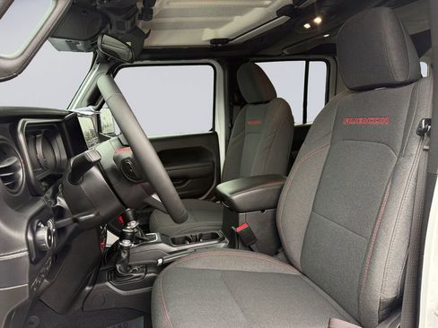 Used 2024 Jeep Wrangler Rubicon w/ Convenience Group image 11